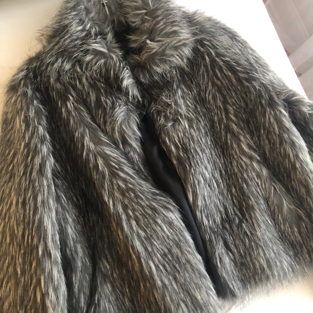 fur coat